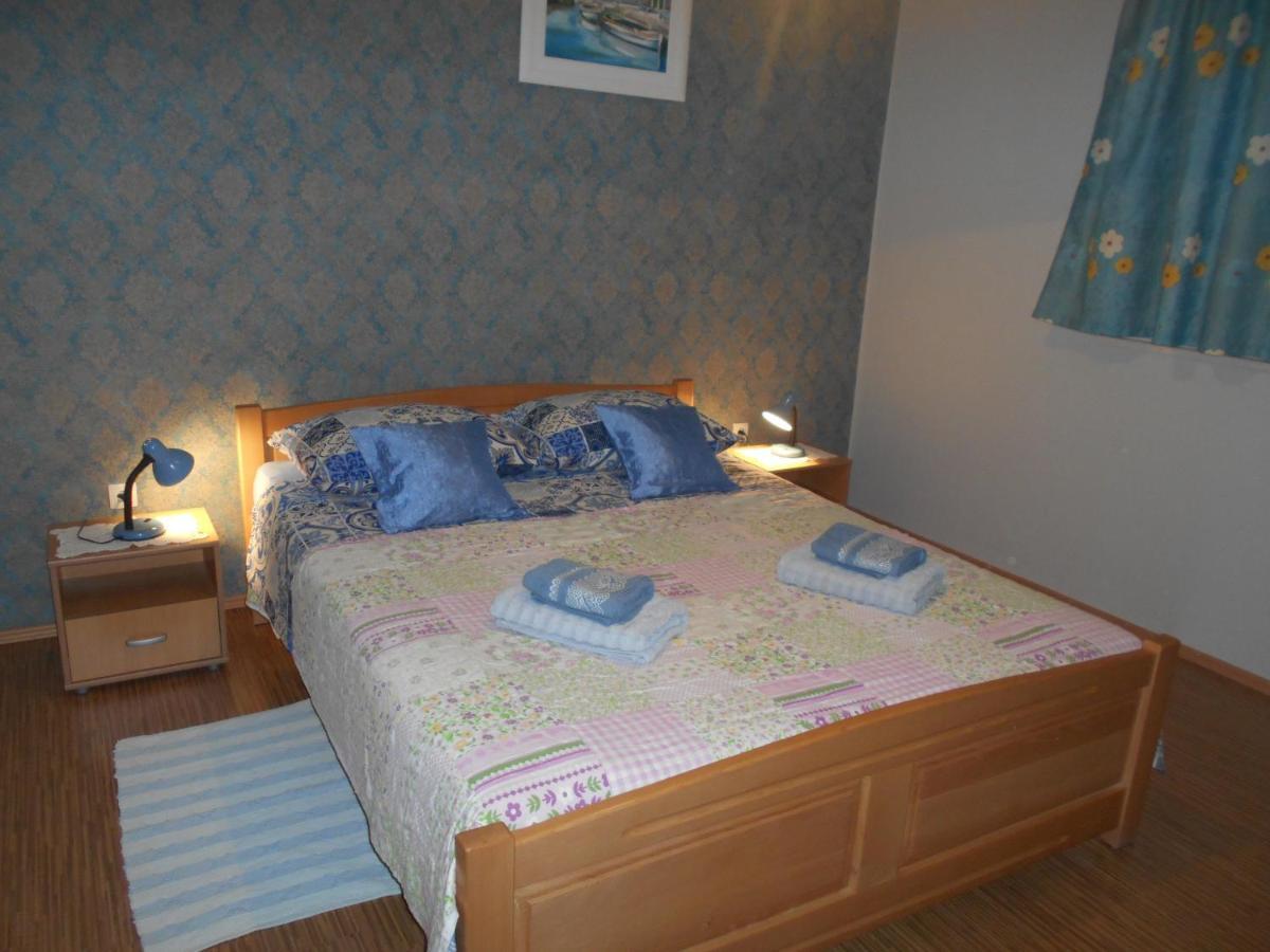 Apartments Jerkin Tribalj Exterior foto