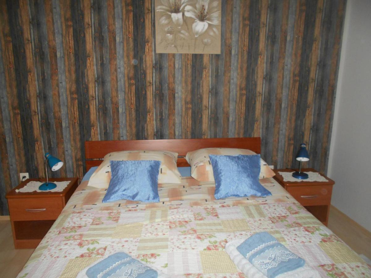Apartments Jerkin Tribalj Exterior foto